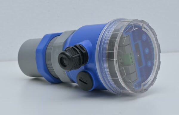 Ultrasonic level meter