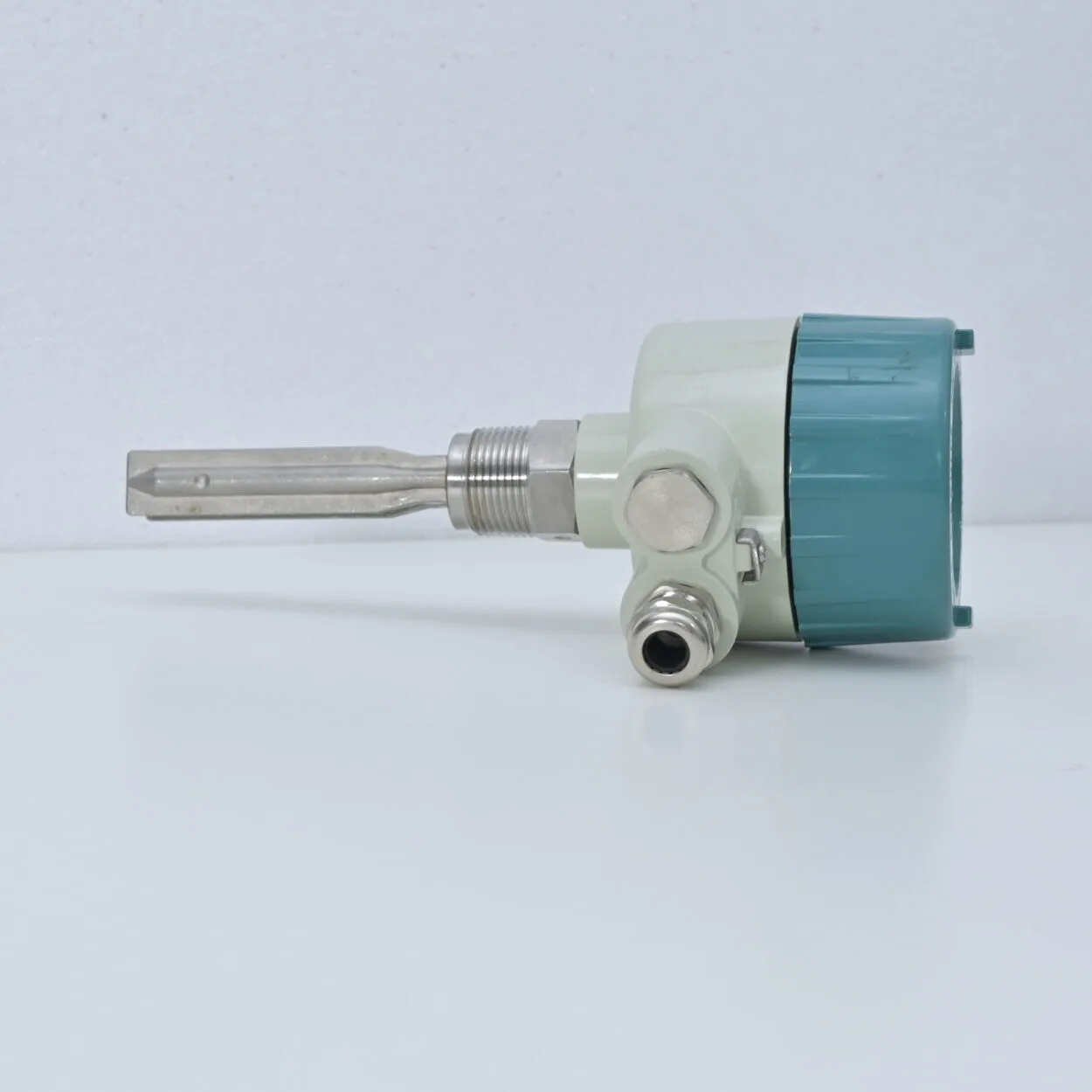 Vibrating Tuning fork level switch - Image 3